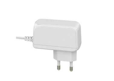 अच्छी कीमत केसी प्रमाणित यूनिवर्सल एसी पावर एडाप्टर 12V 1.5V एसी डीसी चार्जर एडाप्टर ऑनलाइन